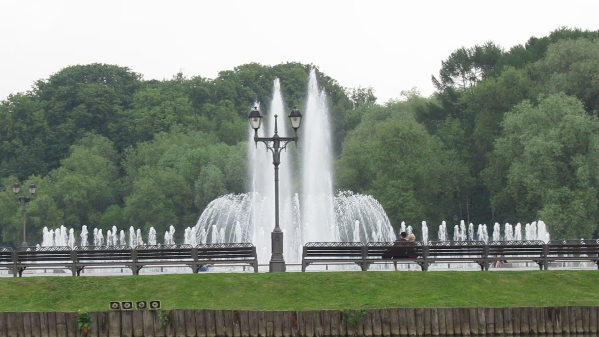 фонтан в царицынском парке