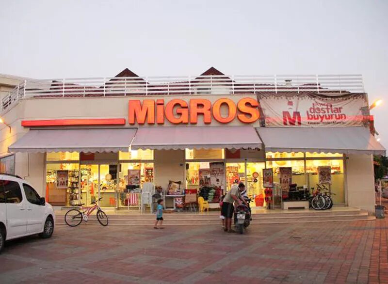 Кемер магазины. ТЦ Кемер Турция Мигрос. Migros Турция Кемер магазины. Супермаркет Мигрос Турция. Migros магазин в Турции.