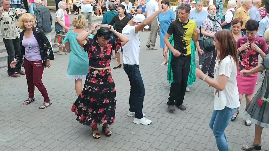 ГОЛУБОГЛАЗАЯ, танцы в Гомельском парке. | ТАТЬЯНА из ГОМЕЛЯ | Дзен