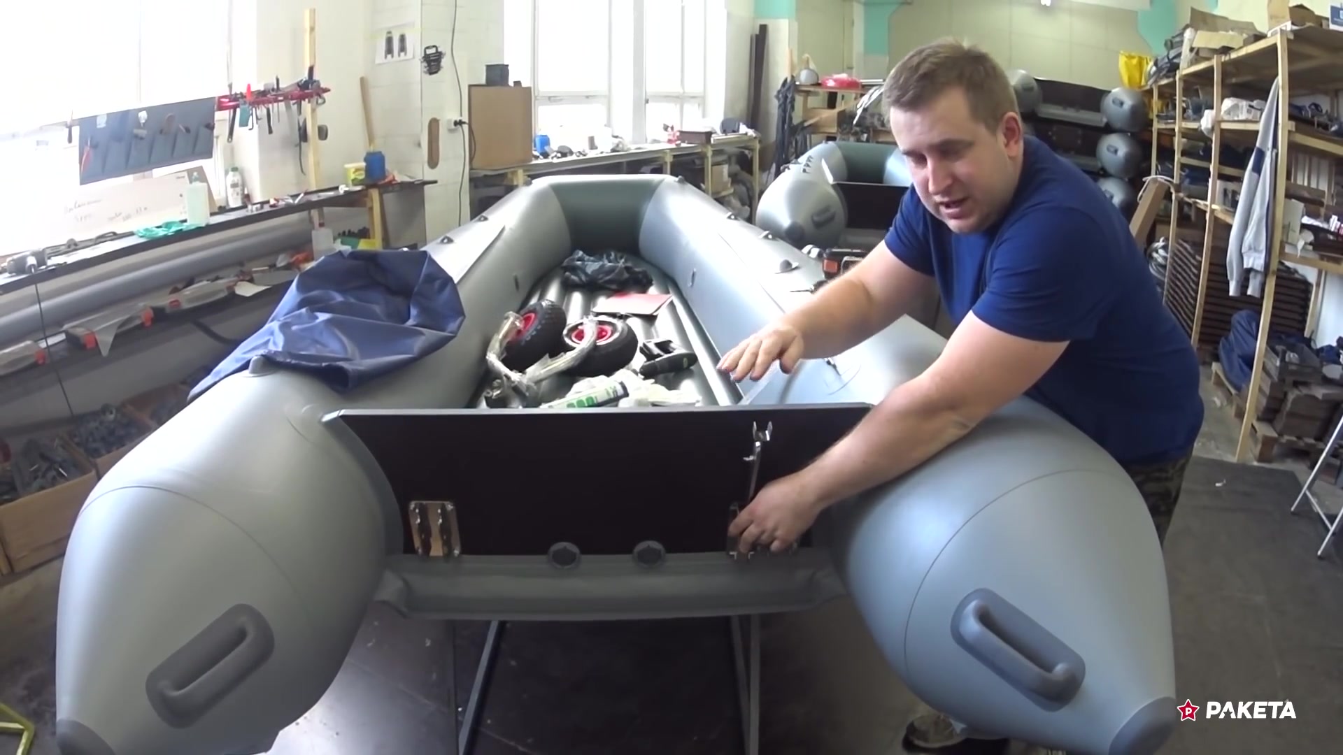 Навесной транец аква мастер 280. Регулируемый транец лодку пвх ривьера 340. Рулевая консоль на резиновую лодку солар 470 джет. Как установить на лодку пвх. Крепеж эхолота практик к транцу пвх лодки.