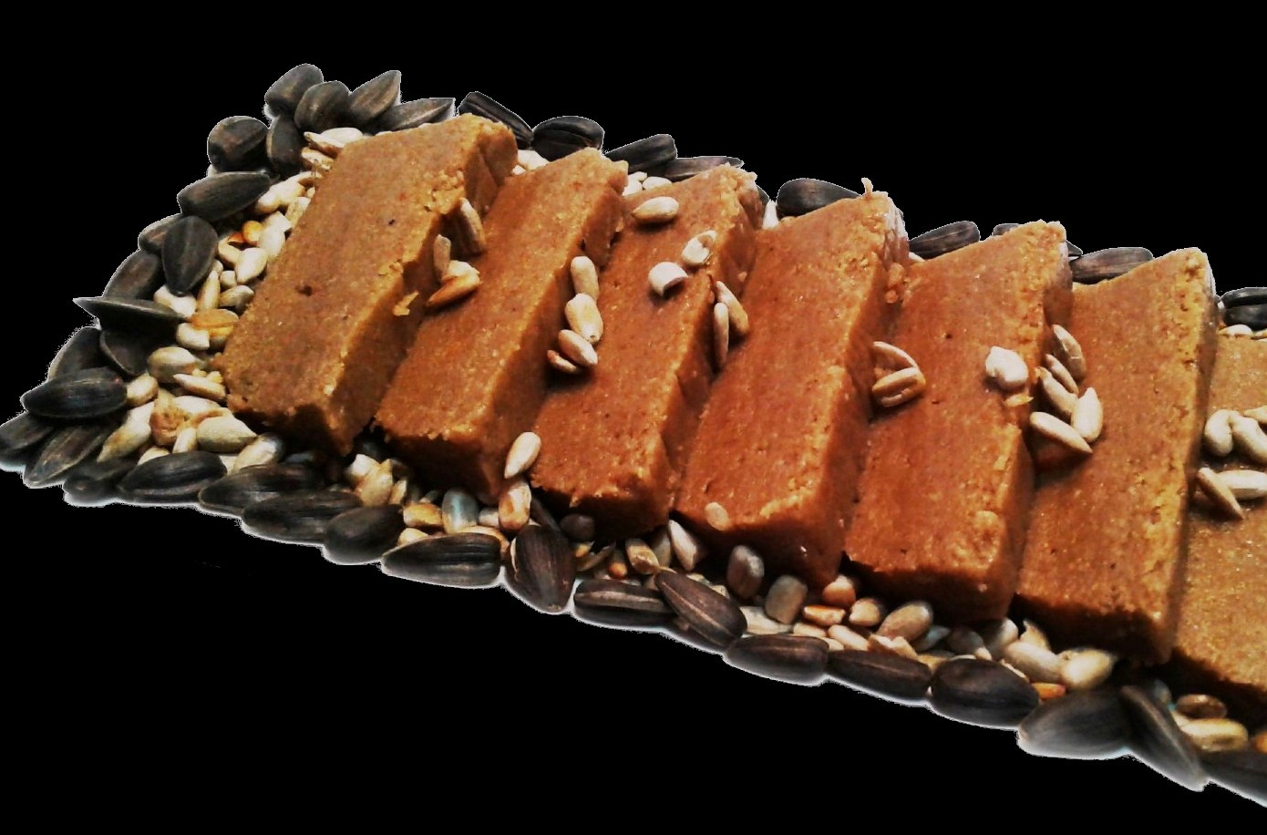 Белая халва с семечками. Халва из семечек. Домашняя халва из семечек подсолнуха рецепт. Домашняя халва из семечек подсолнуха рецепт. Халва из семечек подсолнуха.