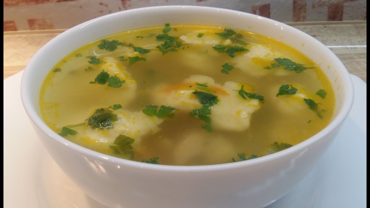 Пошаговый рецепт супа с галушками. Картофельный суп с галушками. Суп картофельный с клецками. Куриный суп с клецками. Суп с клёцками на курином бульоне пошаговый.