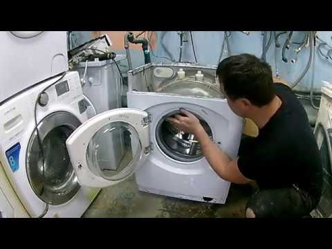 Ремонт ariston help ru. Стиральная машина Hotpoint-Ariston ARSF 100. Аристон AVSL 109 подшипник барабана. Аристон ARSF 105 стиральная машина подшипники. Хотпоинт Аристон стиральная машина подшипник барабана.