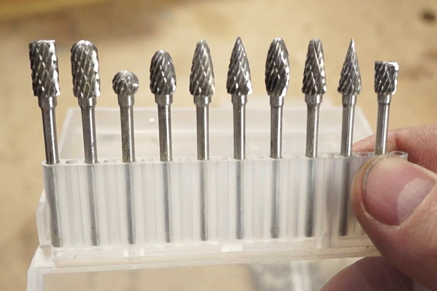 Dremel набор насадки борфрезы 20 шт. ø3,2мм hss graphite ( 2шт). борфрезы по дереву хвостовик 3. борфрезы по дереву для гравера. борфрезы по дереву для гравера.