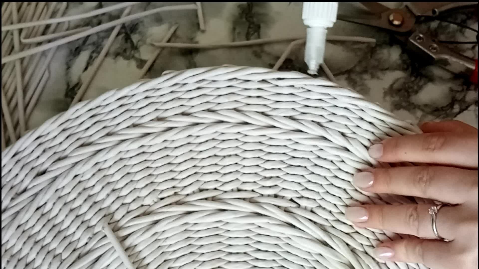 Загибка из бумажной лозы