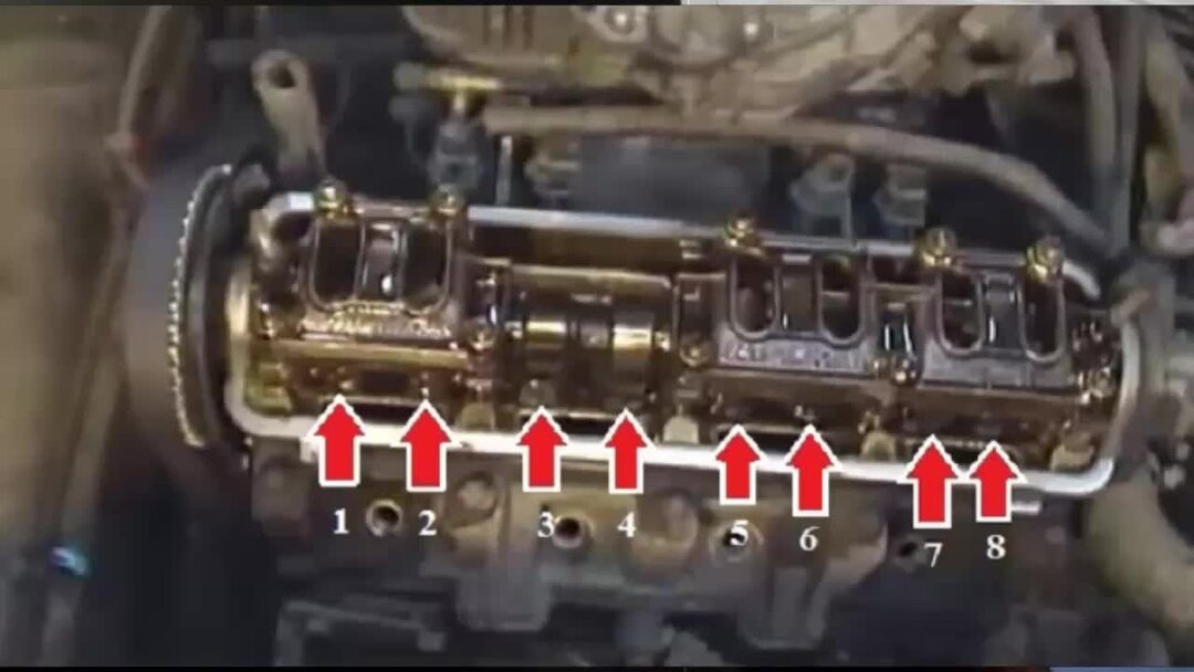 Расположение клапанов ваз 2110 8 клапанов. Клапана ВАЗ 2109 инжектор. Порядок расположения клапанов ВАЗ 2109. Регулировка клапанов ВАЗ 2109 карбюратор зазоры. Клапана ВАЗ 8 клапанов инжектор.