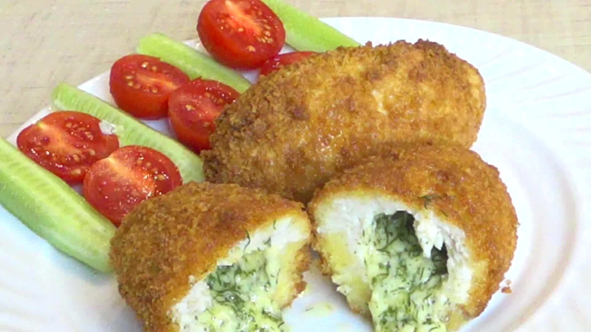 Котлета с начинкой внутри как называется. Котлеты с начинкой. котлеты &quot;киевские&quot;. котлета по киевски. котлета по киевски в сухарях.
