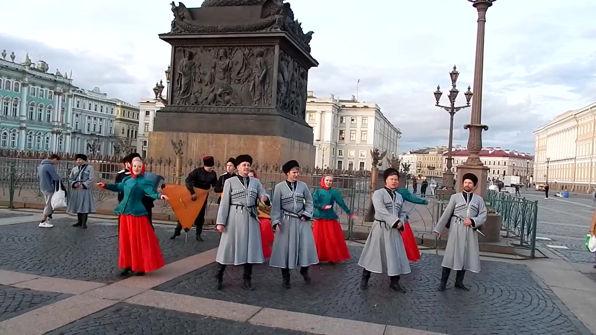 Ансамбль хмель едут казаки