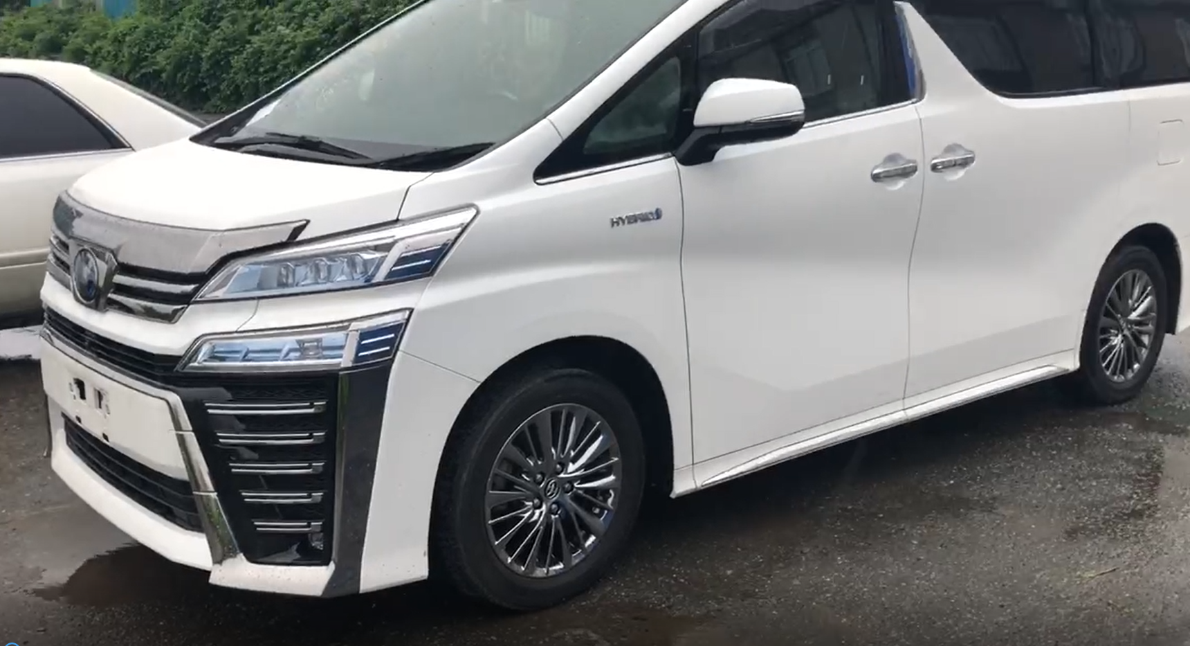 Альфа кар улан удэ. Toyota Vellfire / 2010 г / 1 шт.