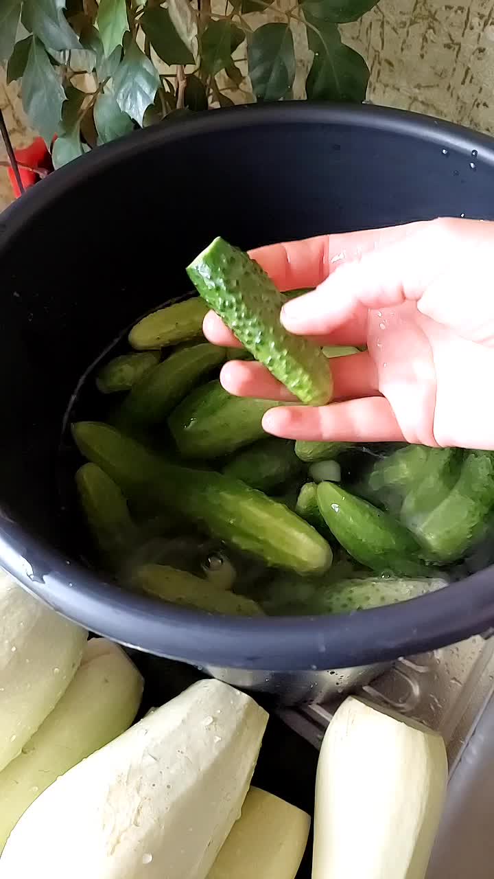 Маринуем хрустящие огурчики. Маринуем хрустящие огурчики