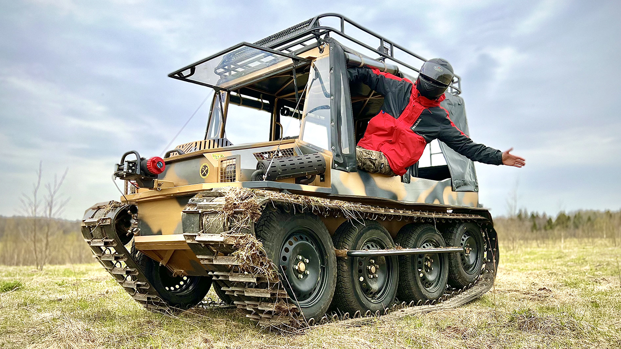 Tracked atvs. Вездеход tinger c 500. Вездеход tinger track c500 v800. Гусеницы для polaris sportsman. Вездеход пелец «мини 2 - 700».