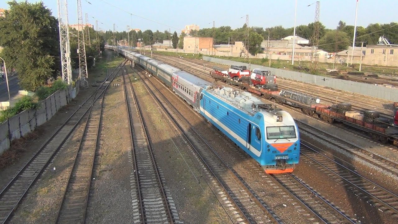 Прохладный владикавказ поезд. Эп1 Владикавказа. Ростов-товарный станция. Поезд 034м Москва Владикавказ. Ростов Владикавказ поезд.