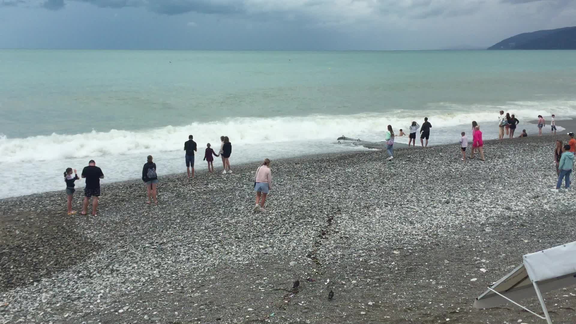 Погода гагра вода в море. Гагры сейчас. ЦУНАМИ В Абхазии. ЦУНАМИ В Гаграх. Наводнение в Гагре сейчас.