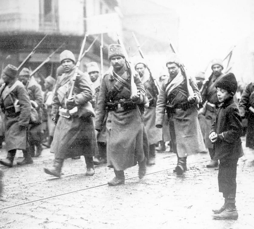 Брали русские бригады слушать. Русские во Львове 1914. Галицийская битва (18 августа — 21 сентября 1914 г.). Брали русские бригады Галицийские поля.