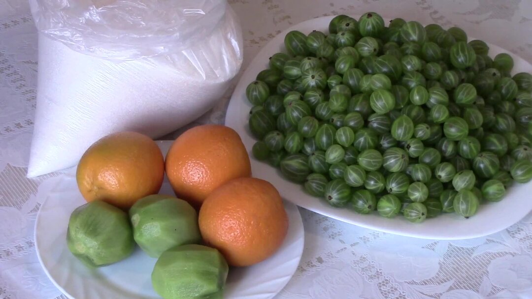 Варенье из крыжовника с киви. Варенье из крыжовника с киви без варки через мясорубку. Ягода вкус киви и крыжовника. Крыжовниковое варенье без косточек.