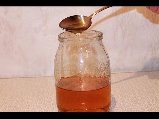 Приготовление медной воды. Искусственный мед. Искусственный мёд из сахара. Советский искусственный мед. Варка мёда.