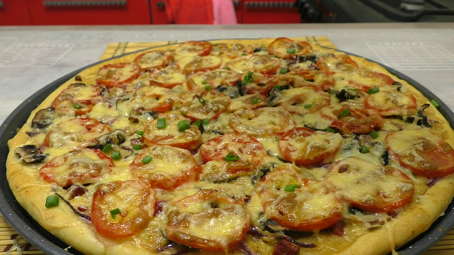быстрая вкусная пицца в духовке на кефире пошагово фото 95