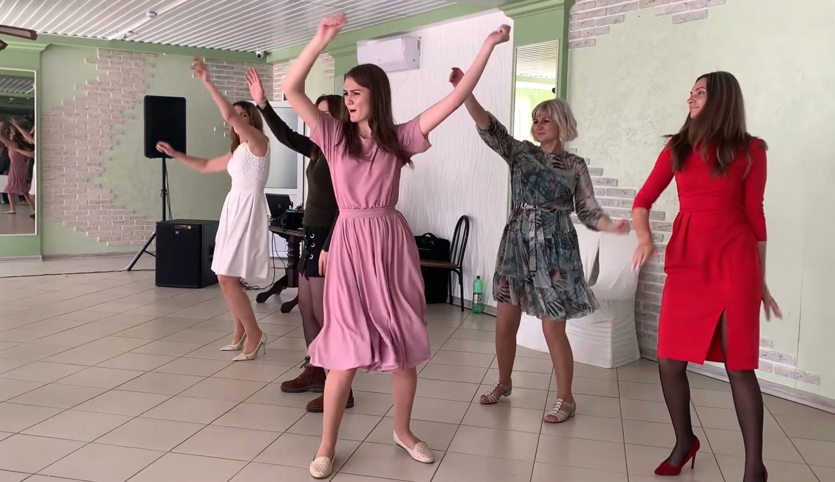 непоседы ансамбль эстрадного танца. нюша вечерний ургант 2020. танцы одесса банд танцы одесса банд. игра танцы just dance. конкурс повтори танец по видео нарезка.