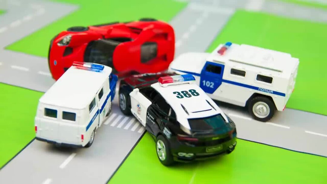 Видео машинки 1. Полицейские гоночные машины игрушки.