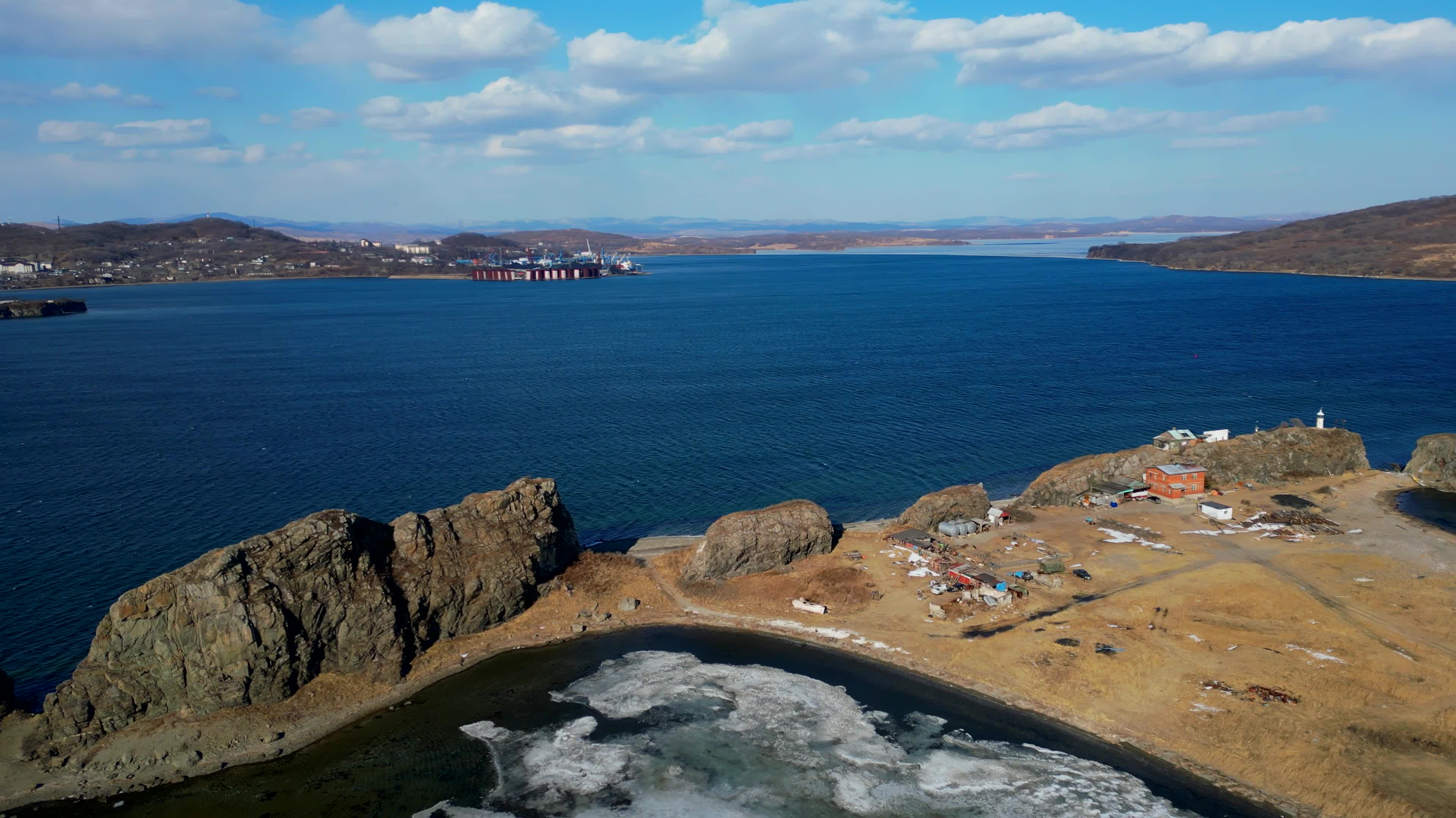 Погода в посьете приморский край хасанский. Мыс назимова. Мыс назимова. Бухта нерпа славянка приморский край. Погода в посьете приморский край хасанский.