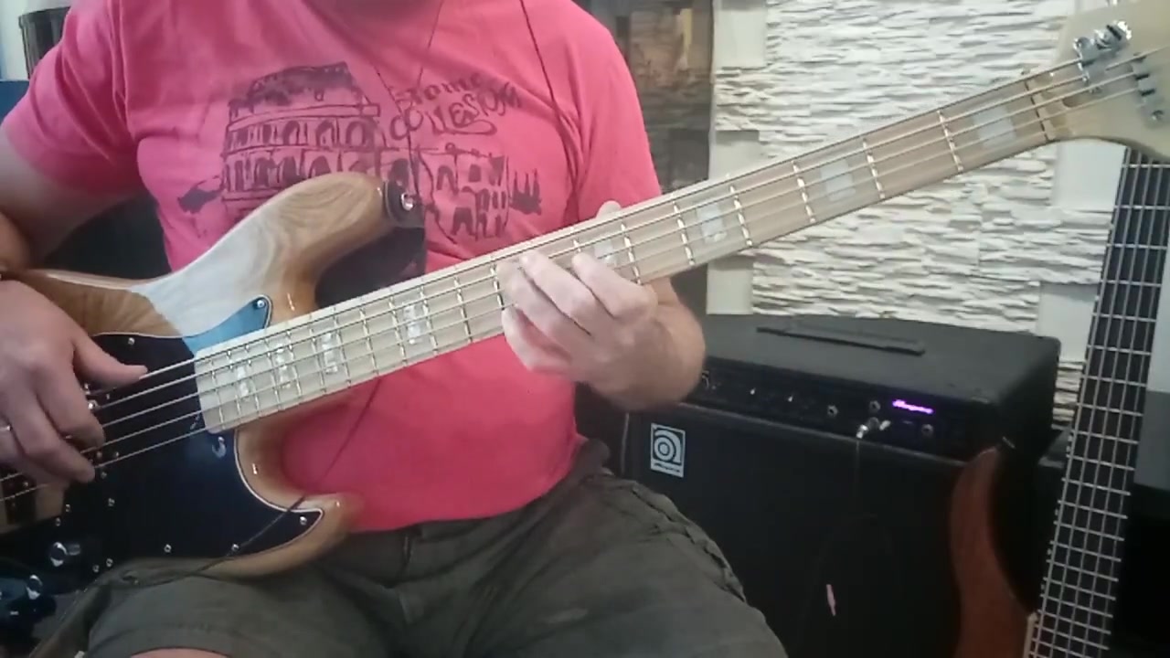 Take it easy eagles. Paperback writer tabs. Антонов обложка. Бас кавер. Бас кавер.