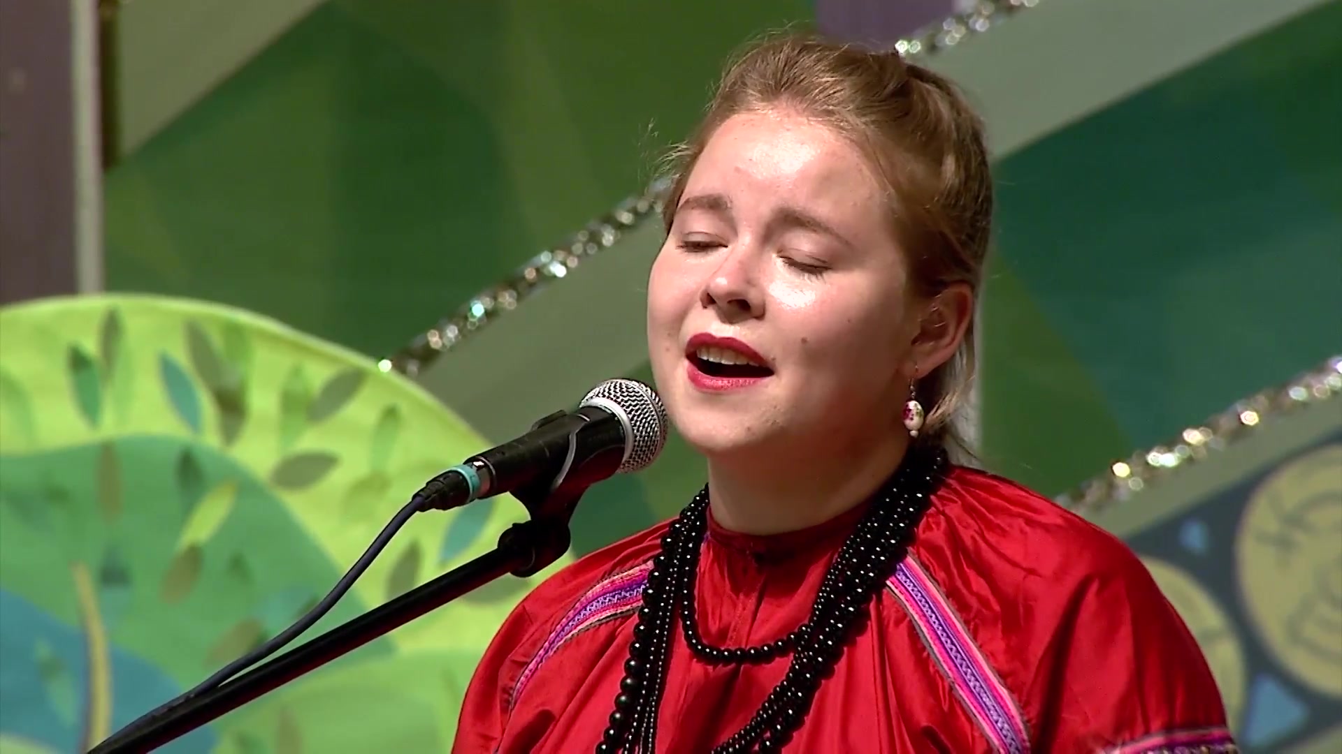 запели песни заиграли. людмила марченко. запели песни заиграли слушать. запели песни, заиграли. ансамбль «цветень» - крылечко.