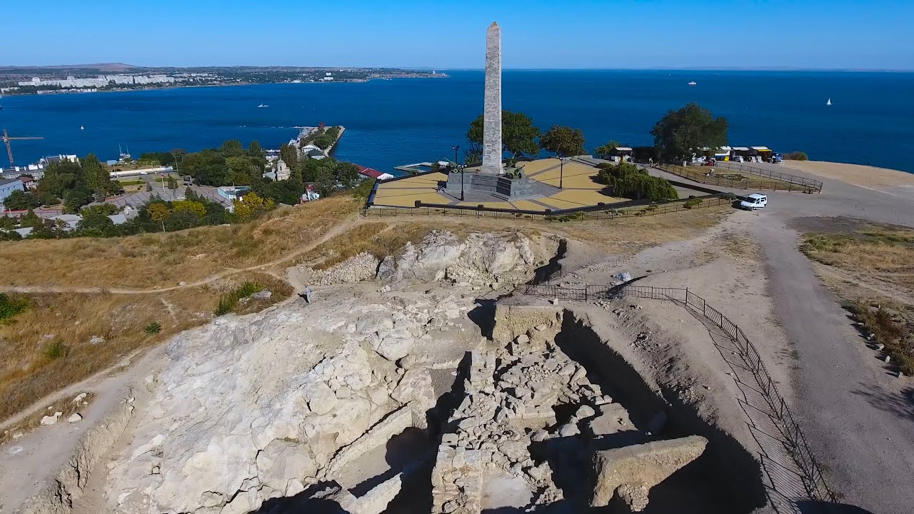 Керчь в декабре. Митридат раскопки Пантикапей Керчь. Панорама Крымского моста с Митридат. Дурадажи Керчь. Митридат Керчь фото Керченский мост.