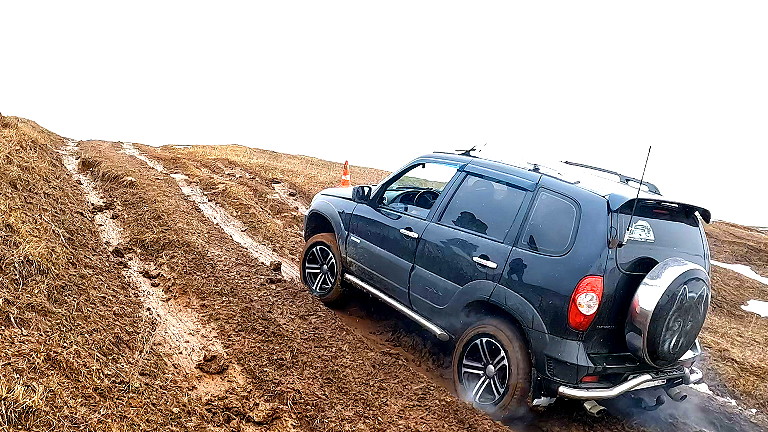 Машина не заводиться нива. Нива шевроле долго крутит. Нива шевроле плохо заводится. Нива запуск кривым. Нива не заводится.