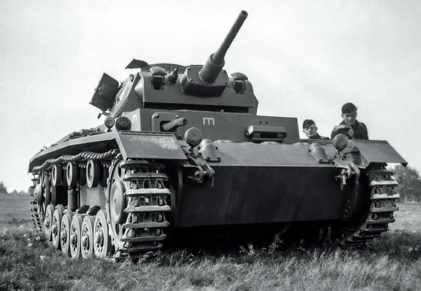 Красные немецкие танки. Т3 танк вермахта. Т-3 танк Германия. Панзер 3. Танк PZ 3.