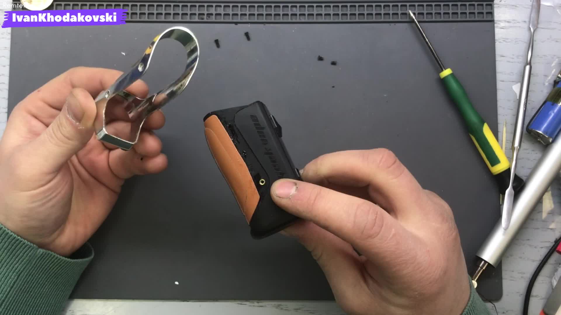 Аегис буст 4. Аегис буст 2 на зарядке. Аегис hero 1. Аегис буст ле 2. Aegis boost le разъем для.