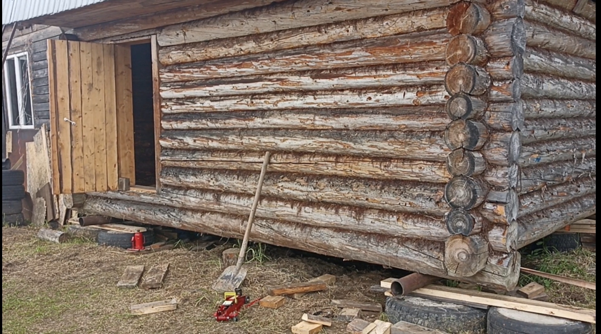 Передвинуть дом своими руками. Как переместить постройку. Поддомкратить дом. Как перенести пойстирой в майнкрафт. Как переместить постройку worldedit.