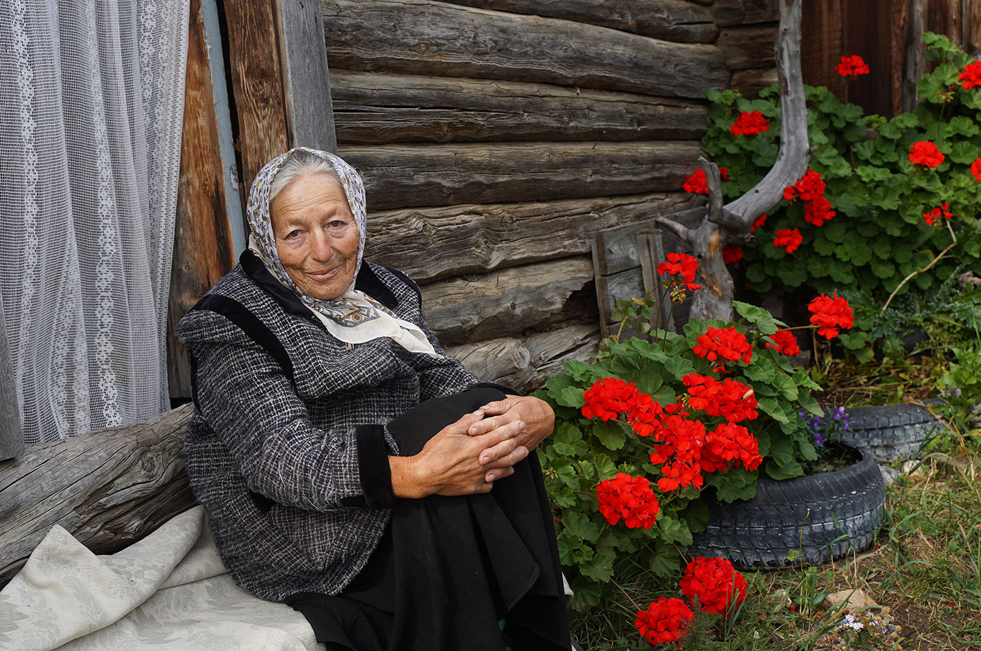 Баба люба 3. Ветеран юбилей. Баба Люба Байкал. Баба Люба.