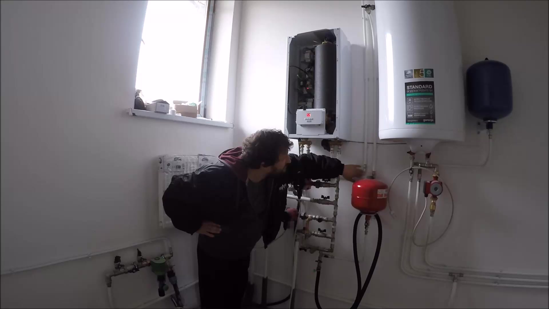 Как в газовое отопление заполнить систему. Тепло вода. Заполнение системы отопления погружным насосом.