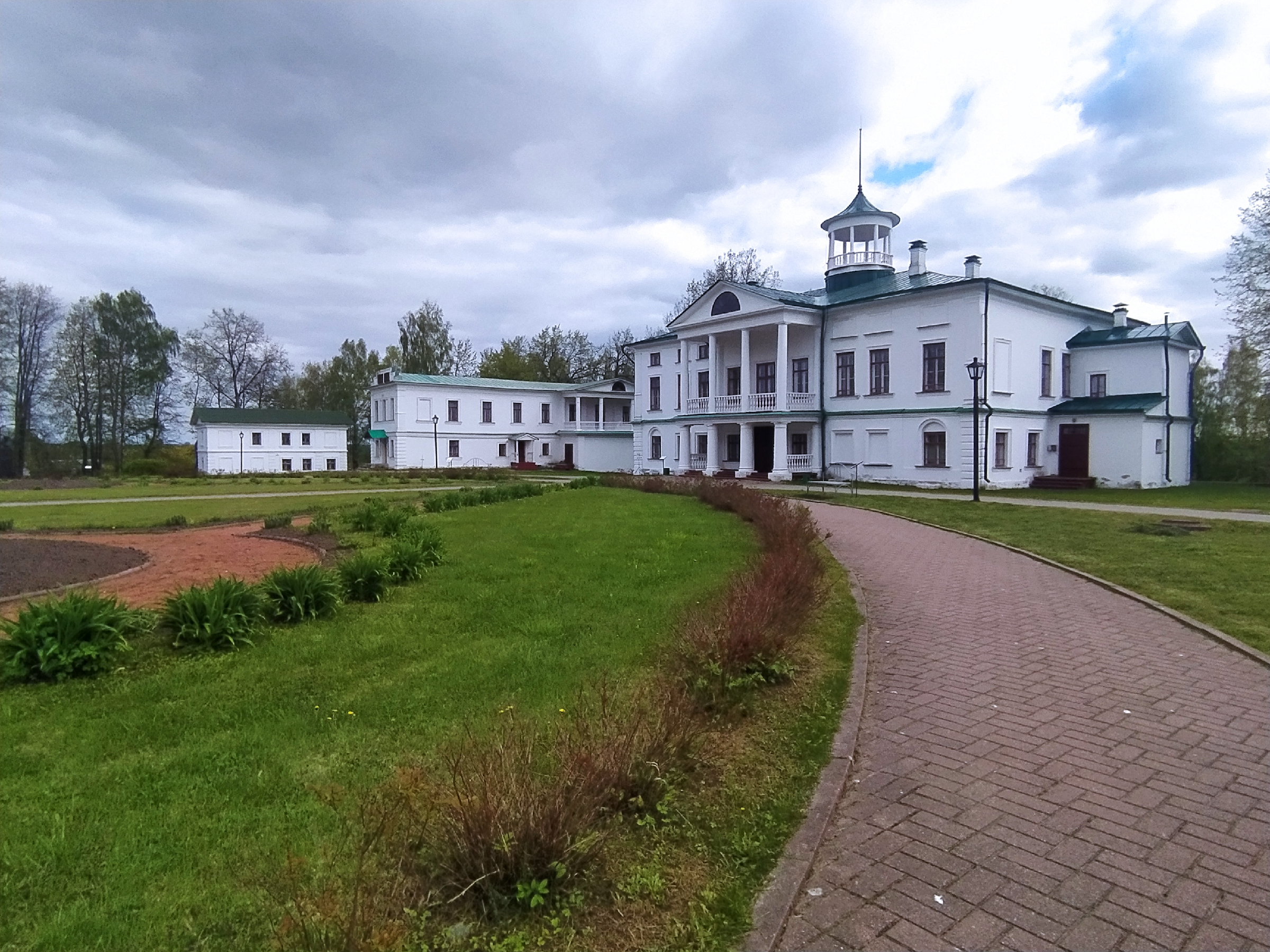 Усадьба н. Карабиха Ярославская область. Карабиха санаторий. Реабилитационный центр вершина Ярославль Карабиха. Карабиха панорамное фото.