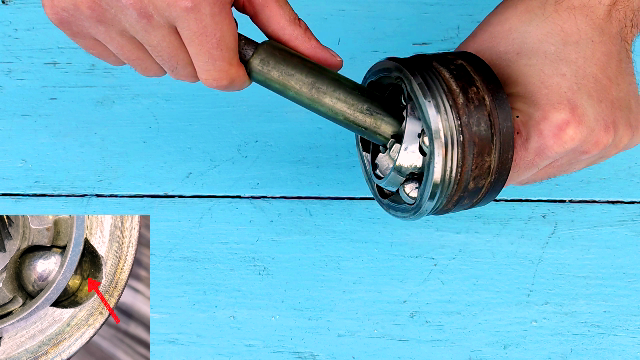 Может ли хрустеть внутренний шрус. Может ли хрустеть внутренний шрус. Сломанный шрус. Может ли хрустеть внутренний шрус. Хрустит граната.