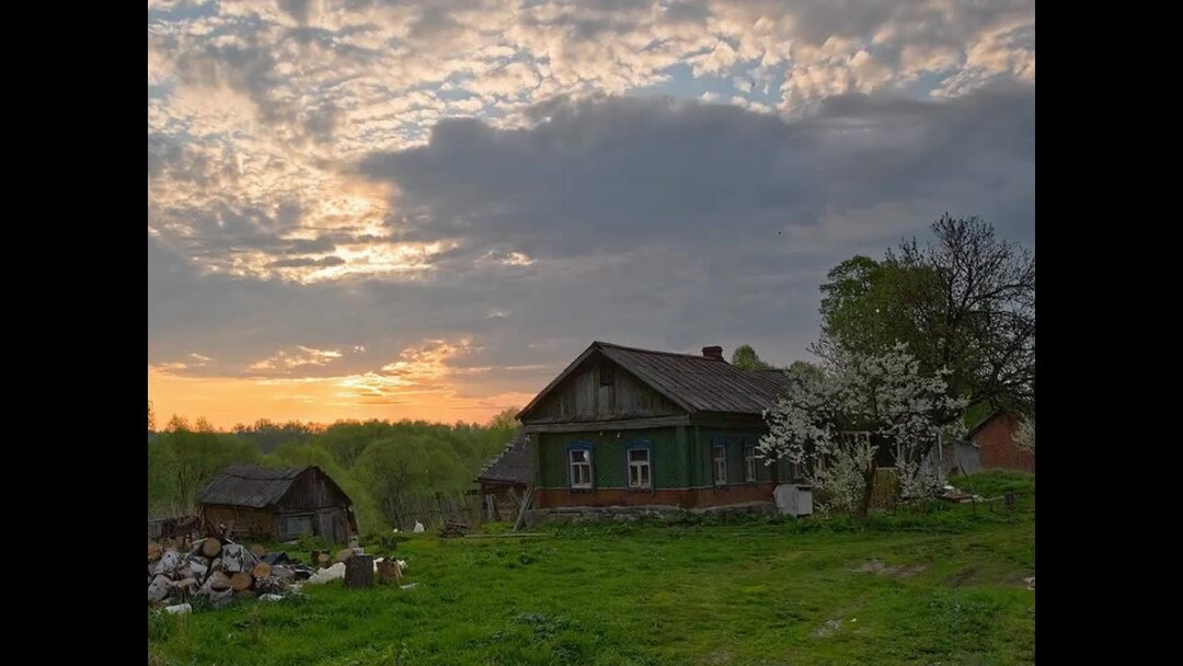 Вид на всю деревню был очень красив. Деревенский домик. Русские деревни. Российская деревня. Сельский пейзаж.
