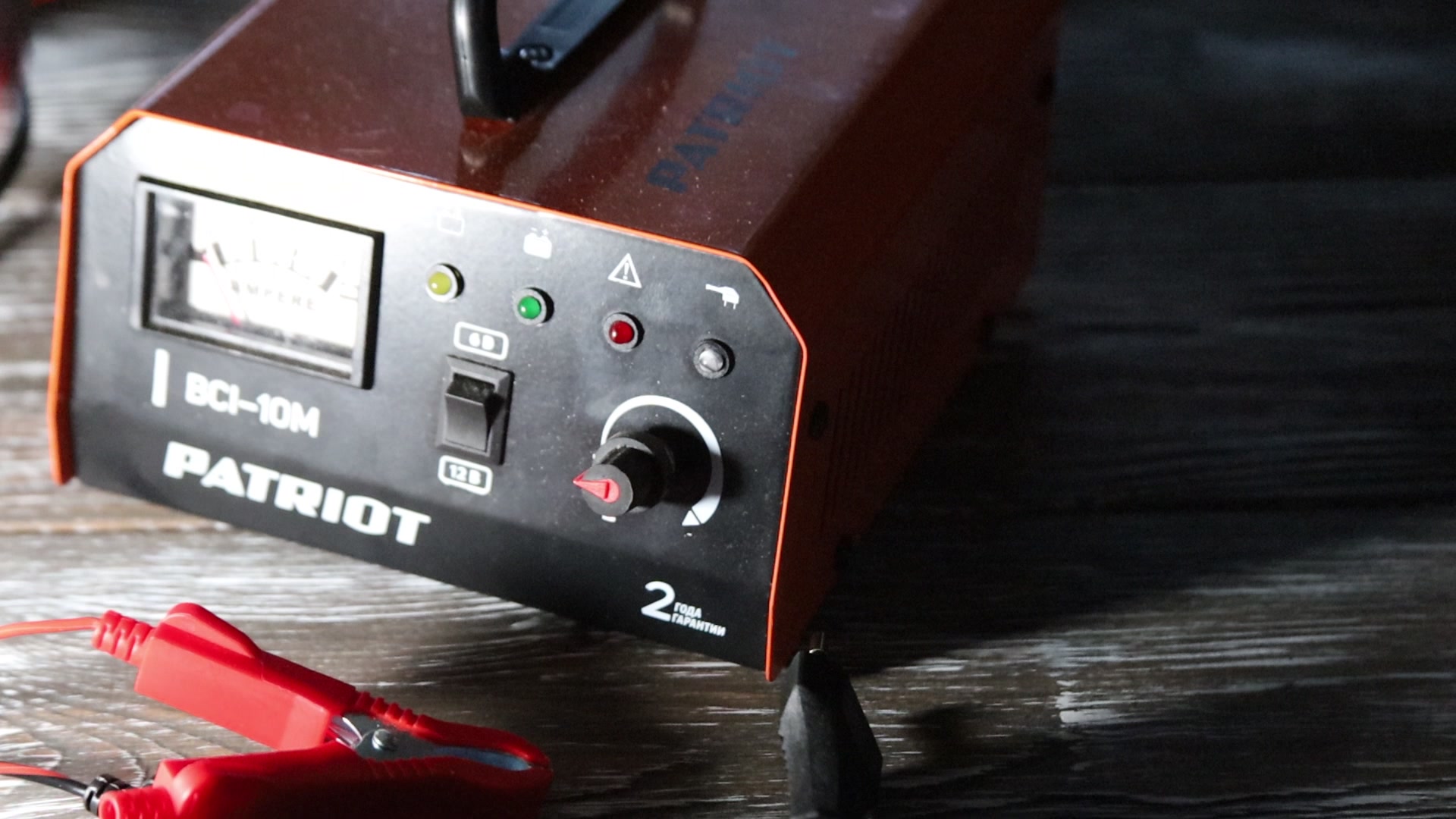 Обзор зарядных. Переходник от пауэрбанка к видеокамере. Обзор зарядных. Robiton mastercharger pro. Зарядное для аккумулятора гудиер.