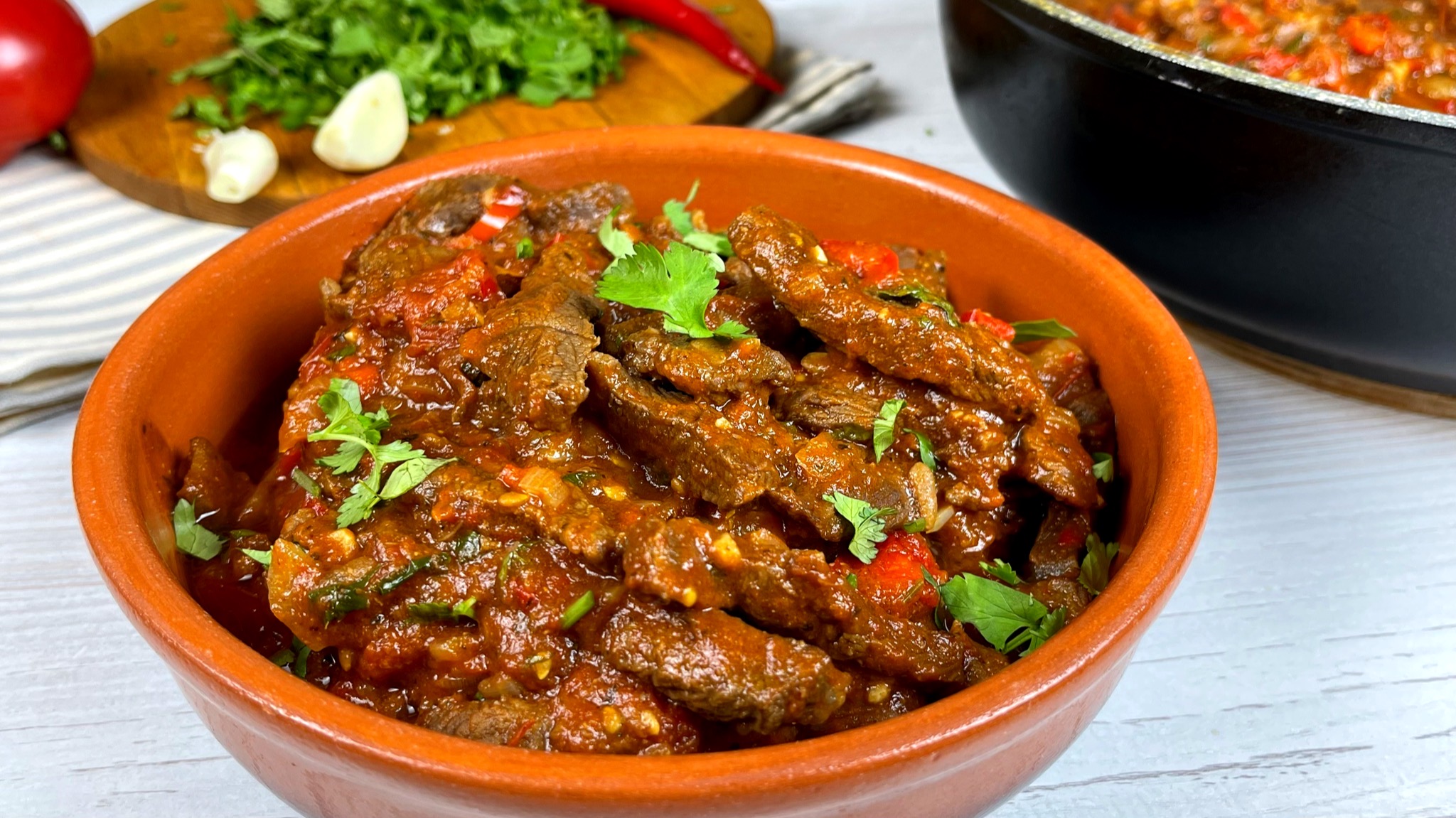 мясо тает во рту. мясо тает во рту. свинина кусками в глазировке. мясо по кремлевски из говядины. мясо тает во рту.