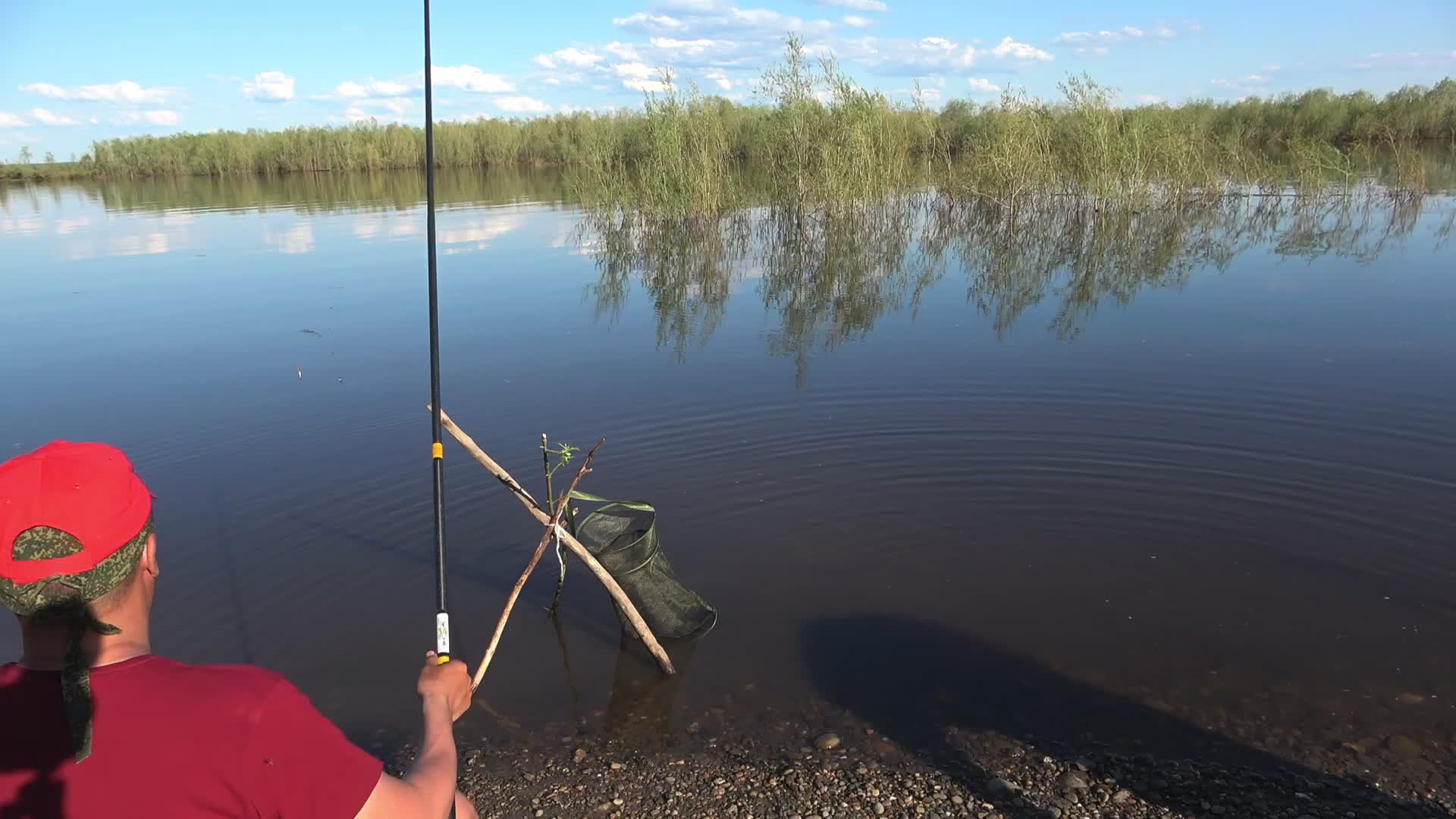 Клевая рыбалка hot fishing