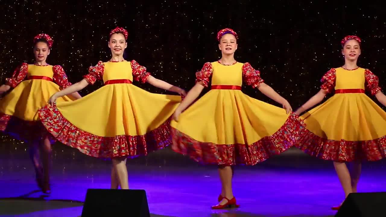 Барыня воронежский ансамбль. Как танцевать барыню. Русский народный танец барыня. Барыня танец. Барыня танец.