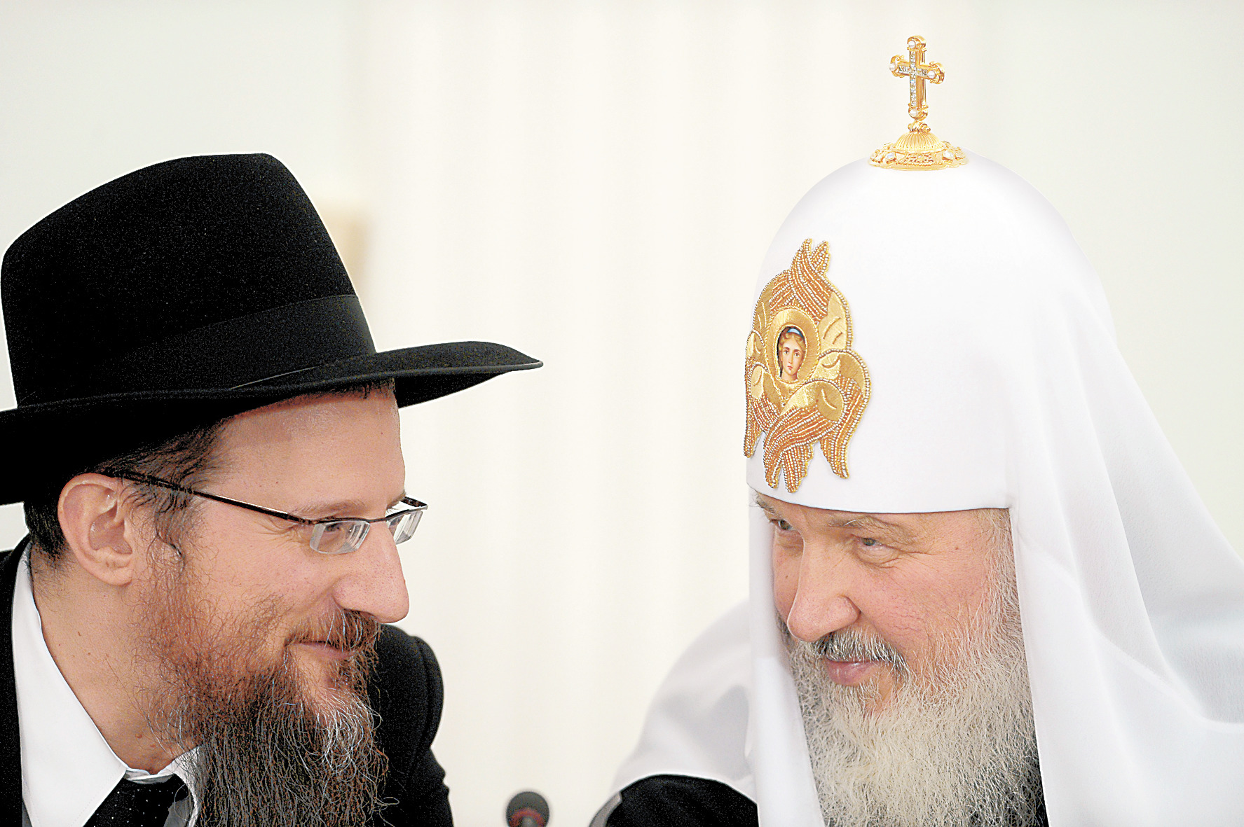 Еврейская православная. Гундяев и Берл Лазар.
