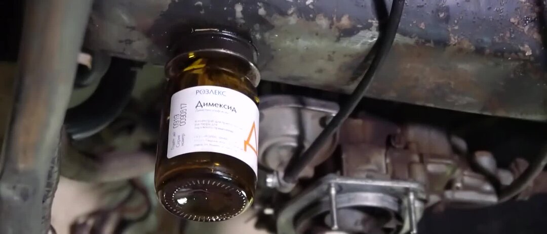 Что если залить димексид в двигатель? Заливаем, смотрим что будет ...