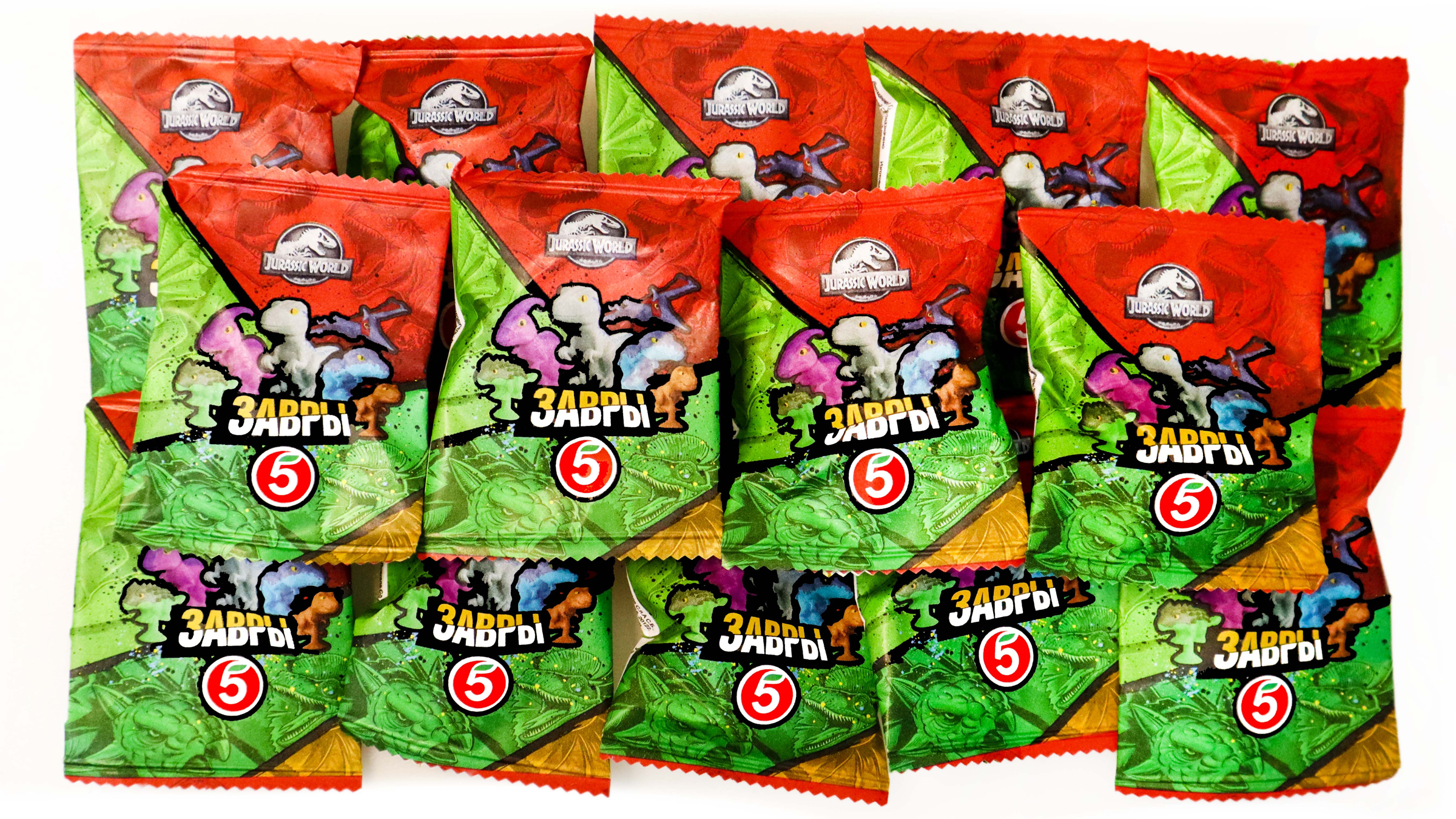 Прилипалы динозавры пятерочка. Про завры. Гигантозавр аллозавр и тиранозавр. Завры настольная игра. Завры в пятёрочке.