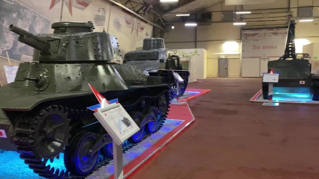 Танк Гжель в парке Патриот