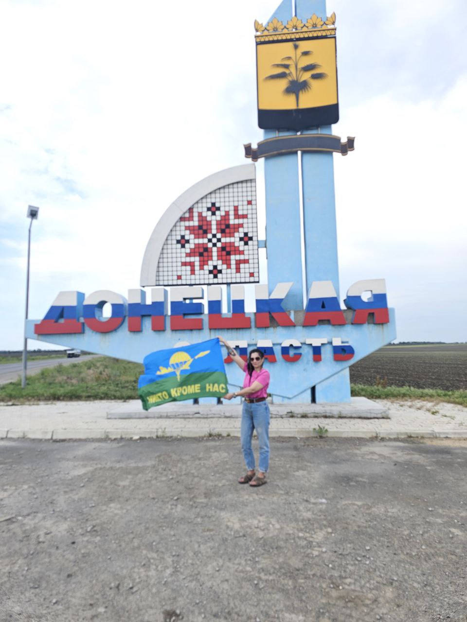 сердечко с любовью. сердце человека анатомия. сердечко. тыла сердце. сердце.