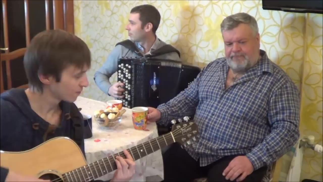 Одинокий мужичок за 50 слушать. Дмитрий Василевский мужичок за 50. Одинокий мужичок д.Василевский. Вокал д. Волгин, баян а. Васин, гитара т. Кирин. Д Василевский одинокий мужичок за 50