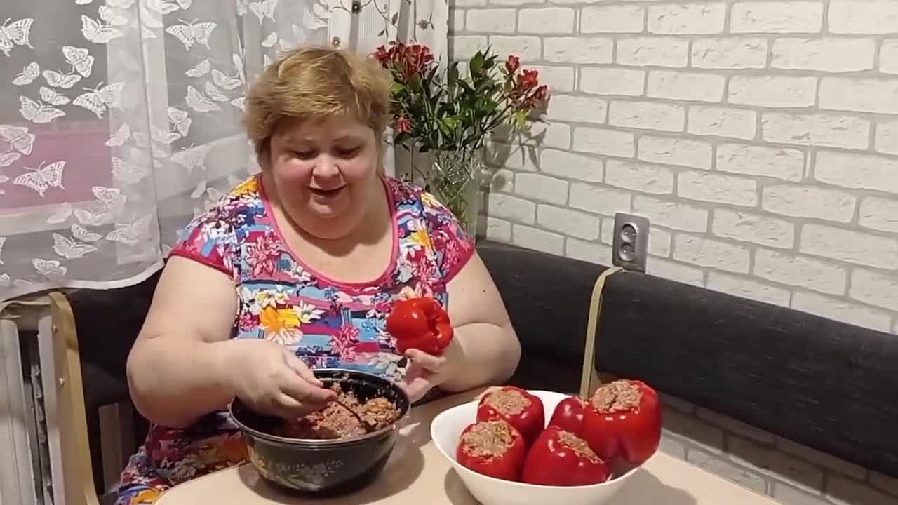 Уралочка ютуб последнее видео 2022. Уралочка ютуб последнее видео 2022. Ольга захарина уралочка. Ольга уралочка последнее. Канал ольга уралочка последнее видео на ютубе.