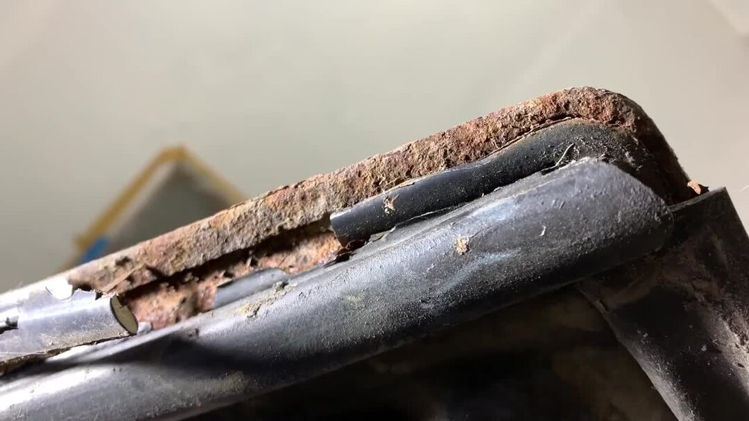 хонда цивик 4д сгнили арки заднего. как лечить ржавчину. ржавчина на кузове лифан. питтинговая коррозия меди. преобразователь ржавчины цинкарь до и после.