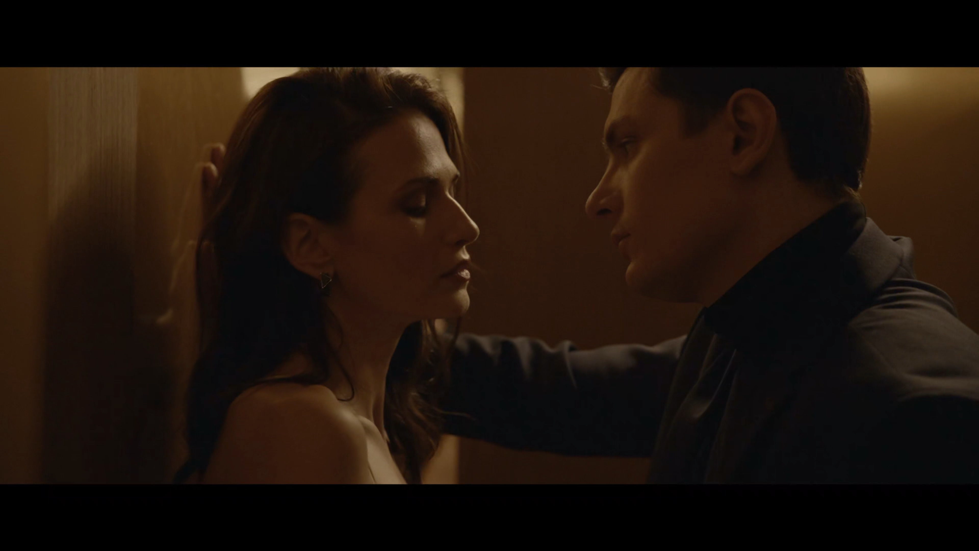 Ты пари. Как ты паришь фото из клипа. Парящий логотип. Ты паришь что это. Картинка ты паришь.