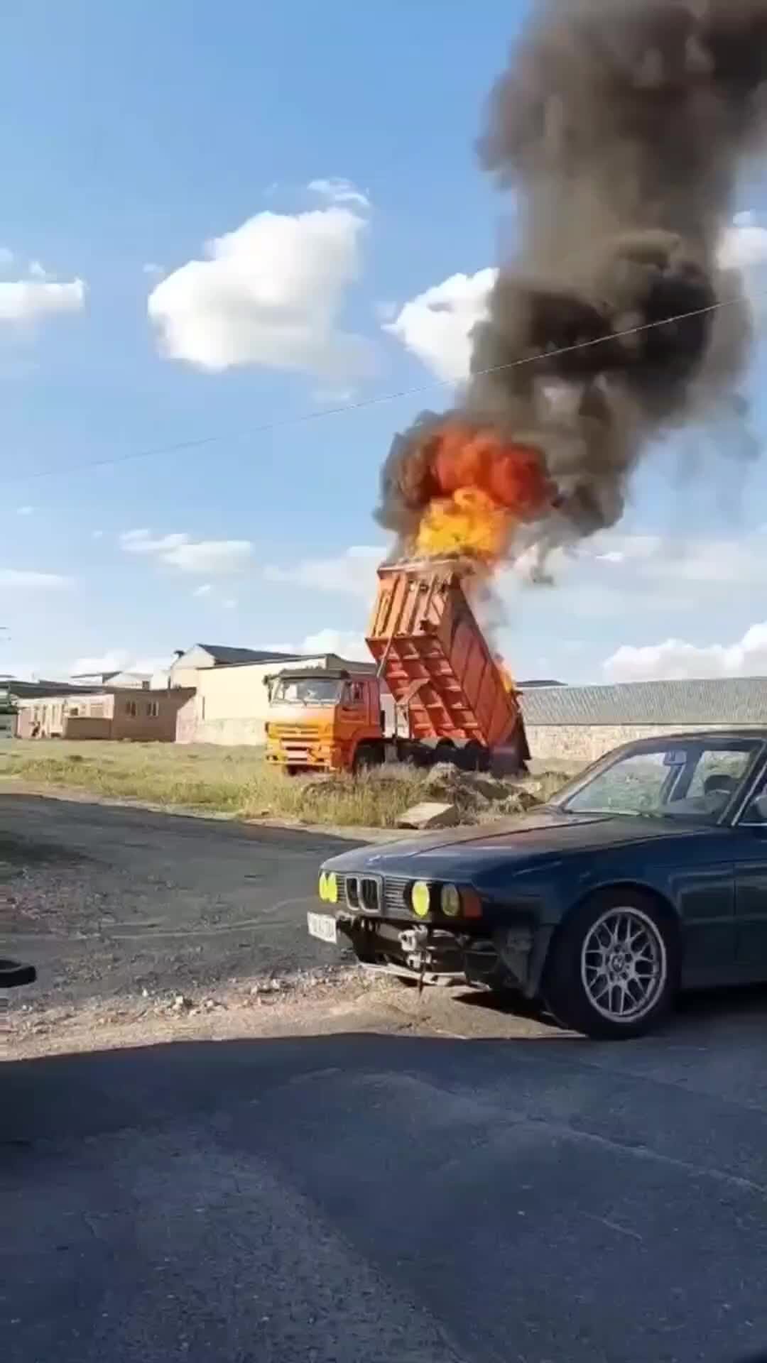 О технике, и не только. | У вас там горит! Это доставка горящая...🤣 Ссылка  на источник: https://t.me/otehnike | Дзен